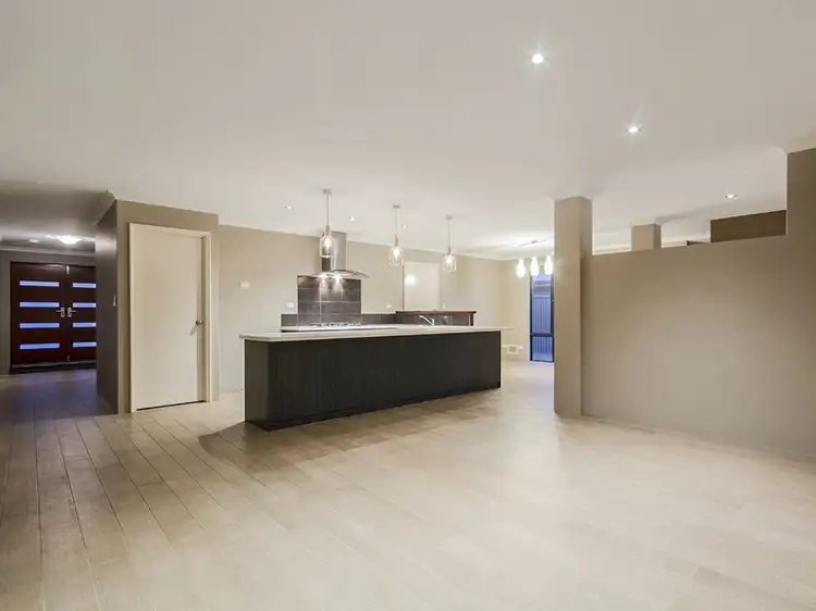 Fourth view of Homely house listing, 7 Doniford Way, Leda WA 6170