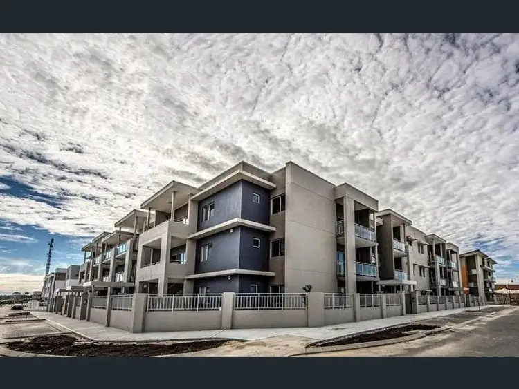 14/1 Villa Pass, Ellenbrook WA 6069
