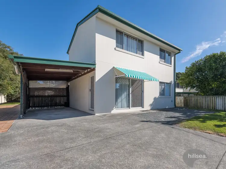 4 Geoffrey Avenue, Southport QLD 4215