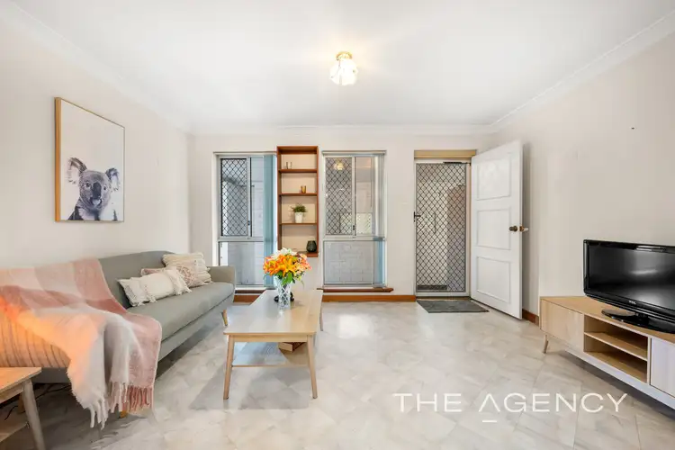 Fifth view of Homely house listing, 2 Dalton Place, Wilson WA 6107