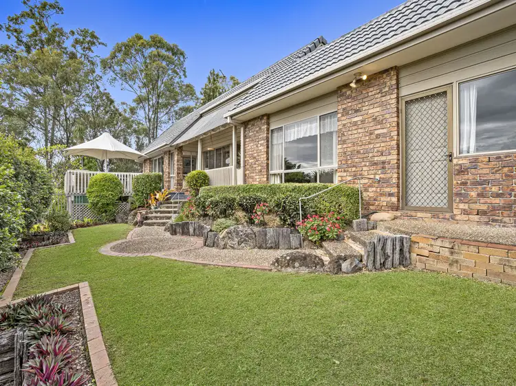 6 Forfar Court, Highland Park QLD 4211