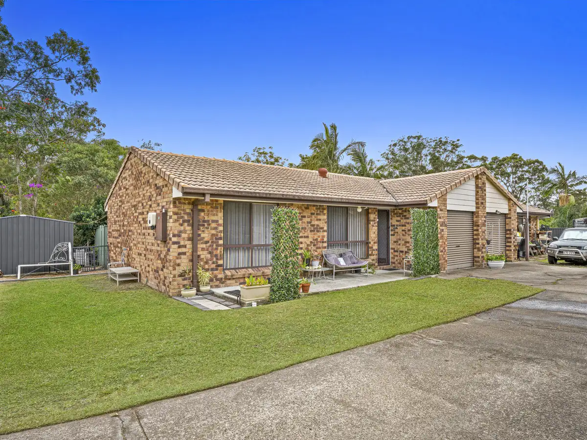 Main view of Homely semi-detached listing, 1/8 Gumbeel Court, Highland Park QLD 4211