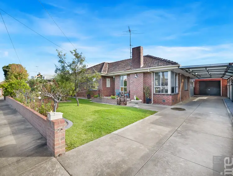 Second view of Homely house listing, 5 Langtree Avenue, Wangaratta VIC 3677