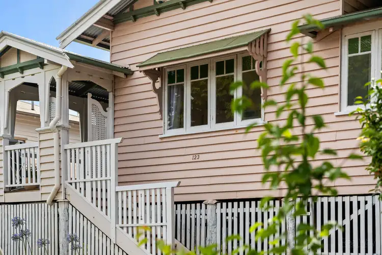 123 West Street, Newtown QLD 4350