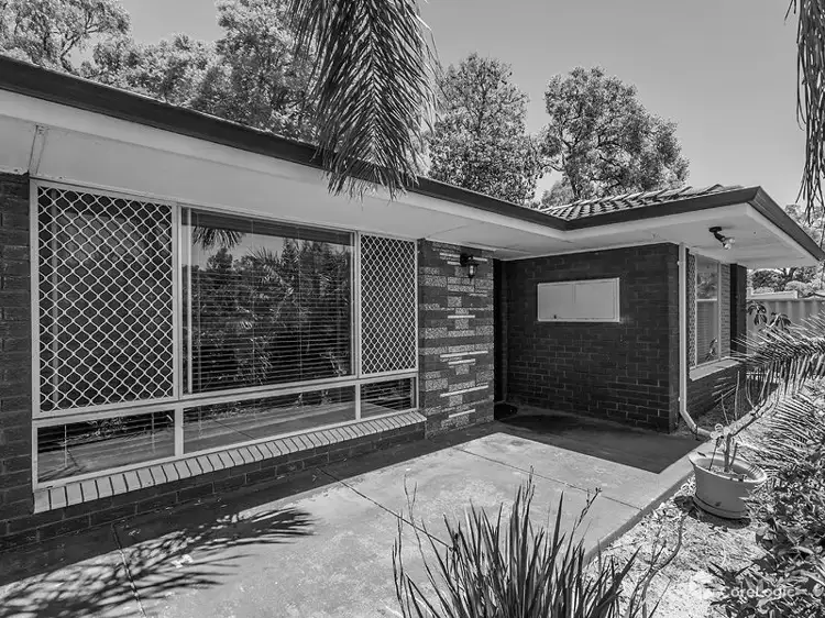11 Crawford Road, Orelia WA 6167