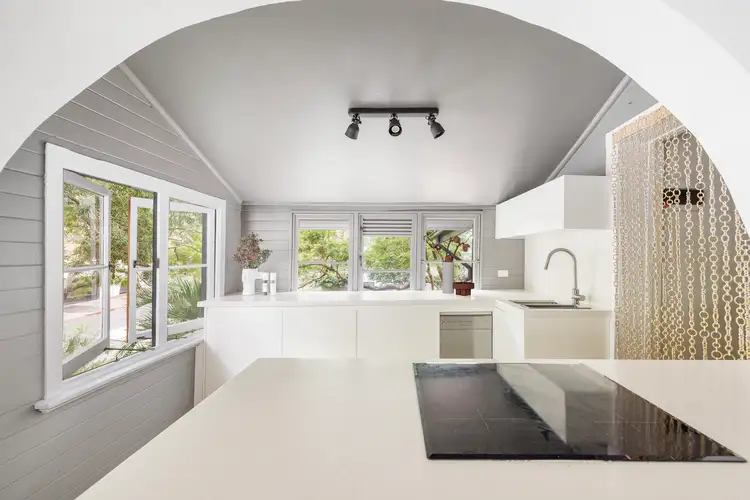 Third view of Homely apartment listing, 6/36 Roslyn Gardens, Rushcutters Bay NSW 2011