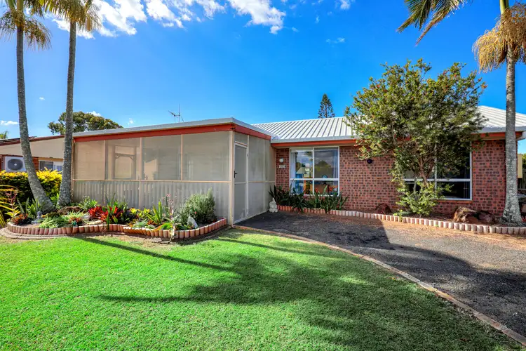 60 Wave Street, Burnett Heads QLD 4670