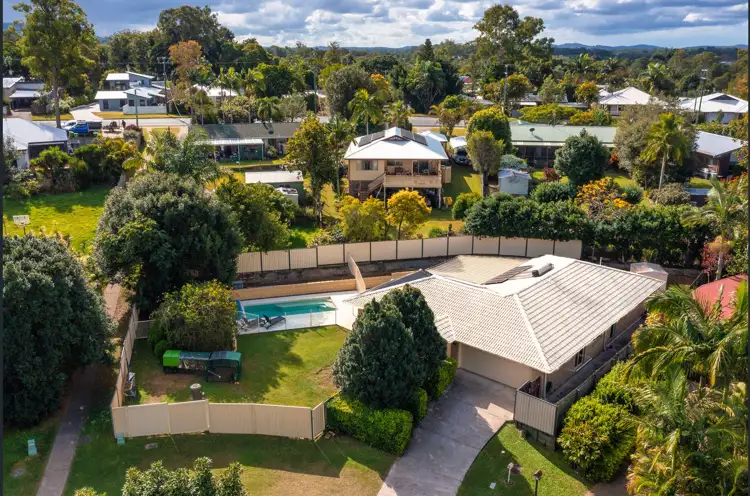 8 Gordon Place, Glass House Mountains QLD 4518