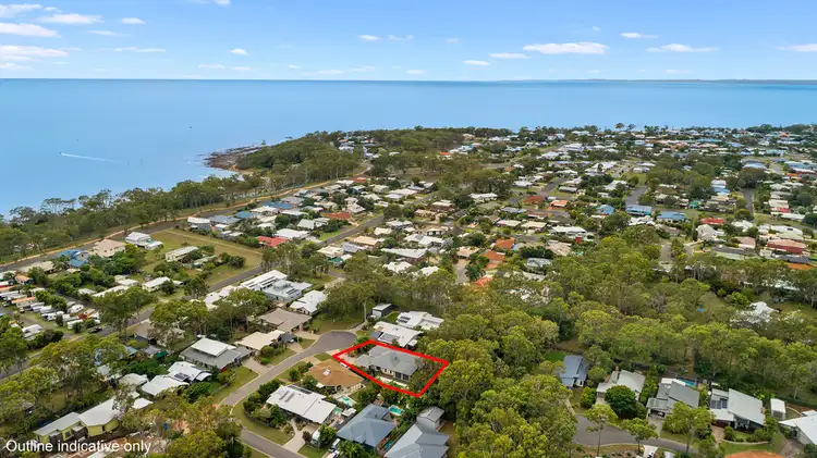 15 Parraweena Court, Point Vernon QLD 4655