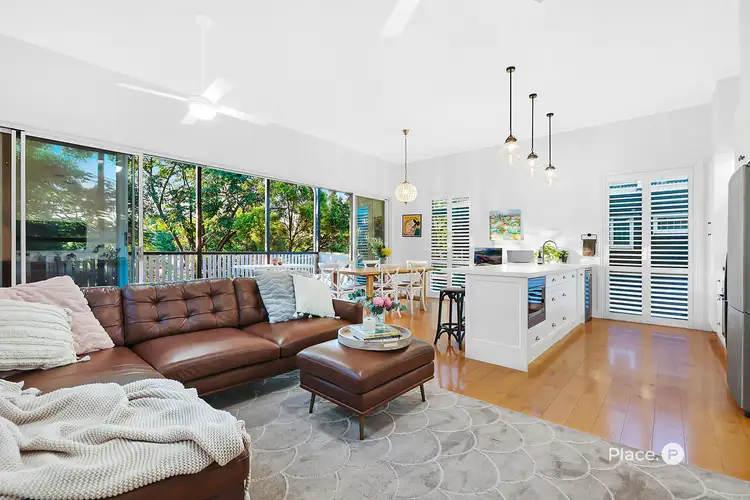 42 Temple Street, Coorparoo QLD 4151