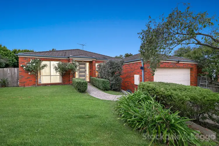 16 Glenn Erin Way