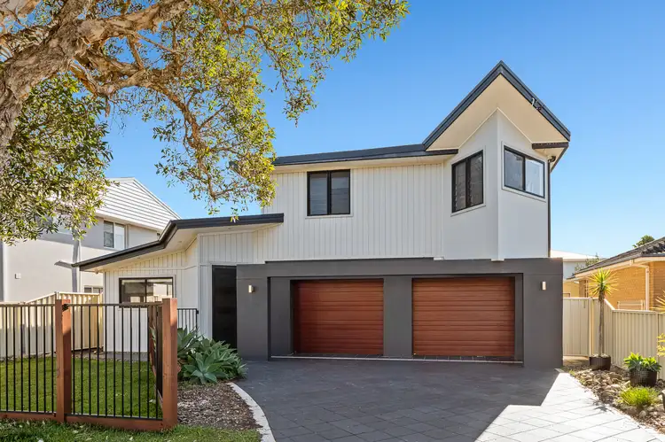20 Captain Cook Crescent, Long Jetty NSW 2261
