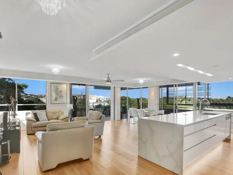 4613/40 Hollins Crescent, New Farm QLD 4005