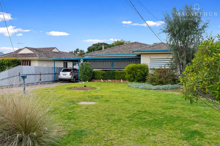 17 Montgomery Street, Ashmont NSW 2650