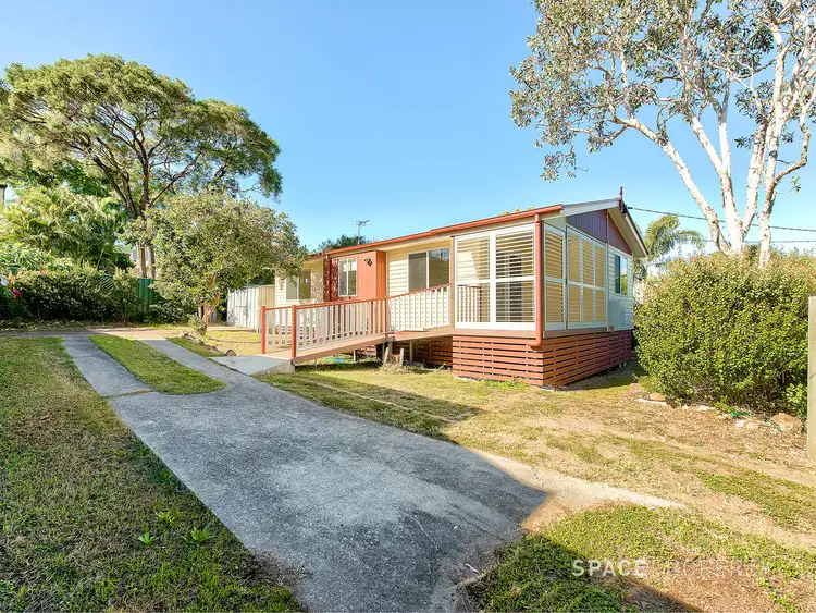 4 Darreen Street, Greenslopes QLD 4120