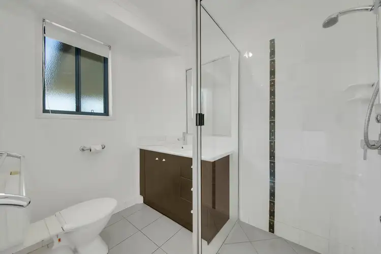 Seventh view of Homely house listing, 2 Southern Cross Close, Telina QLD 4680