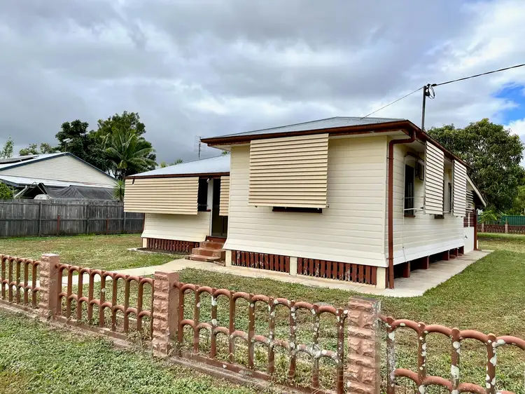 27 Vaughan Street, Mareeba QLD 4880
