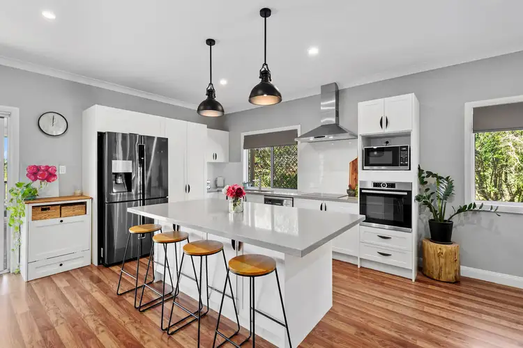1 Neville Road, Bridgeman Downs QLD 4035
