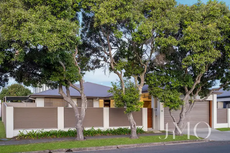 10 Joan Street, Burleigh Waters QLD 4220