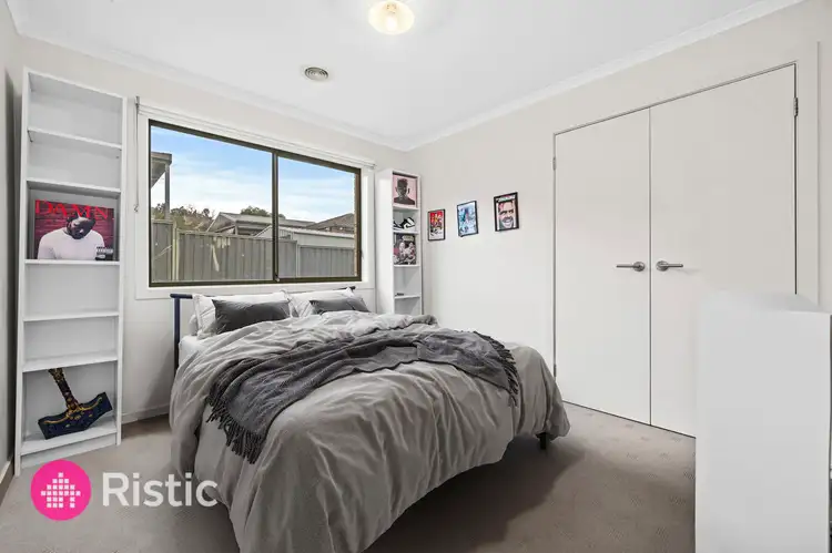 Sixth view of Homely house listing, 3 Doonie Way, Pakenham VIC 3810