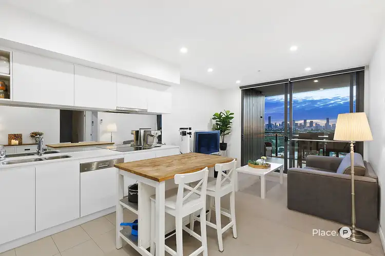 31302/300 Old Cleveland Road, Coorparoo QLD 4151