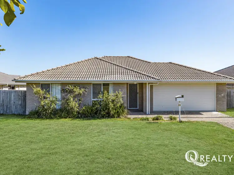 16 Finley Street, Gleneagle QLD 4285