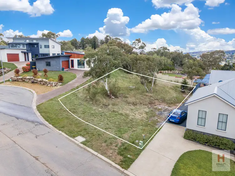 8 Campsite Place, Cooma NSW 2630
