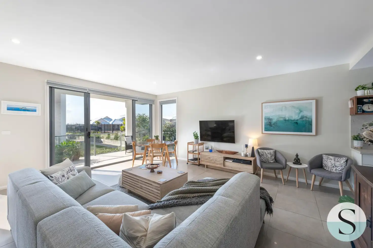 Main view of Homely townhouse listing, 18/55C Caves Beach Road, Caves Beach NSW 2281