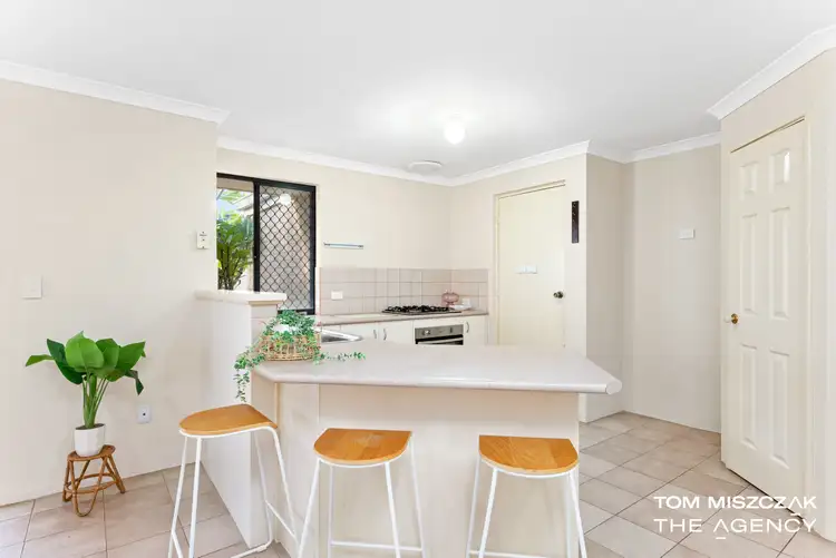 Sixth view of Homely house listing, 2/6 Whiteside Street, Cloverdale WA 6105