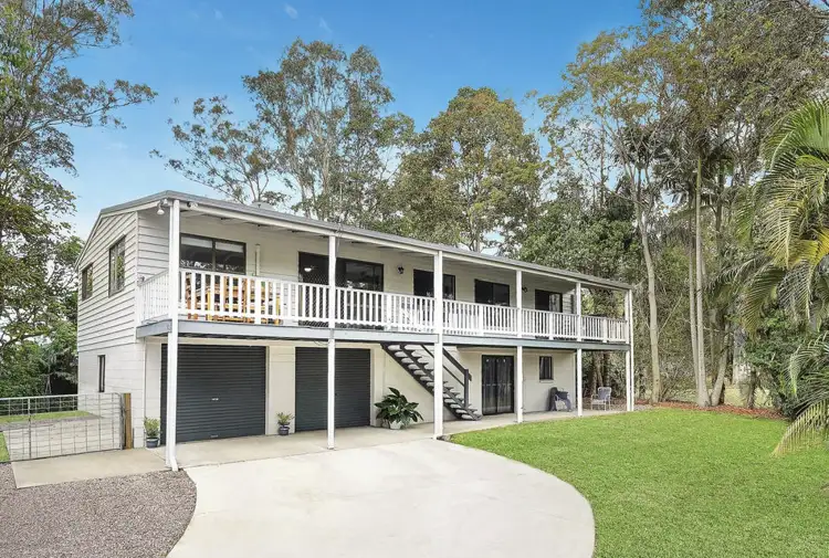 4 Leach Avenue, Landsborough QLD 4550