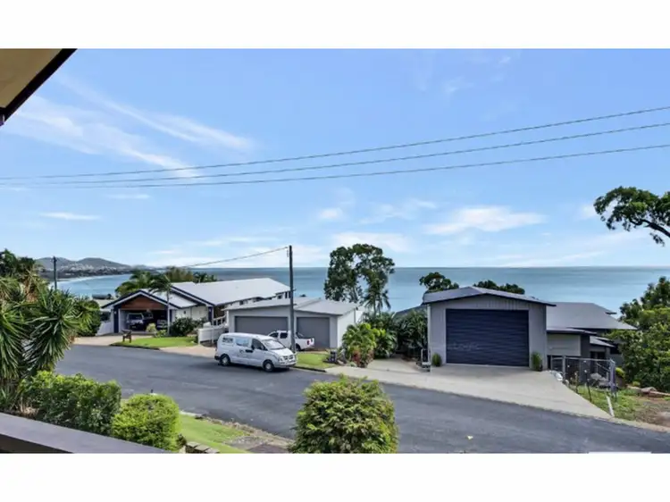 43 Evelyn Street, Lammermoor QLD 4703