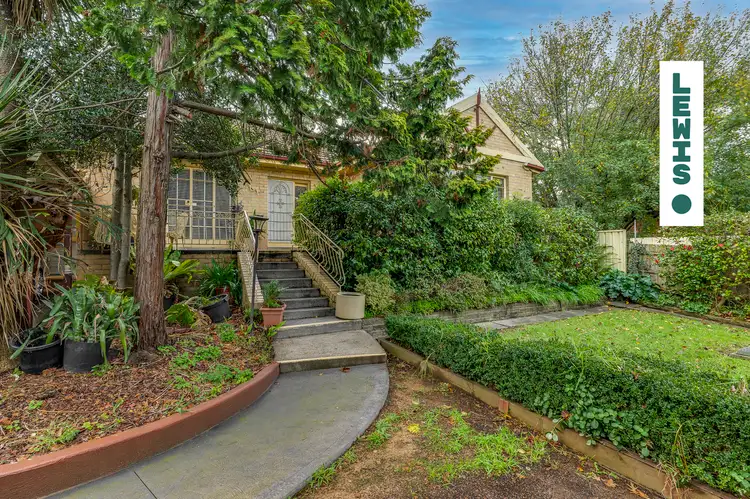 Main view of Homely unit listing, 1/153 Ellesmere Parade, Rosanna VIC 3084