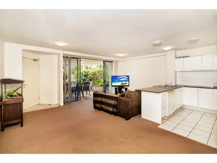 Fifth view of Homely apartment listing, MAIN PLACE 32 Cronin Avenue, Main Beach QLD 4217