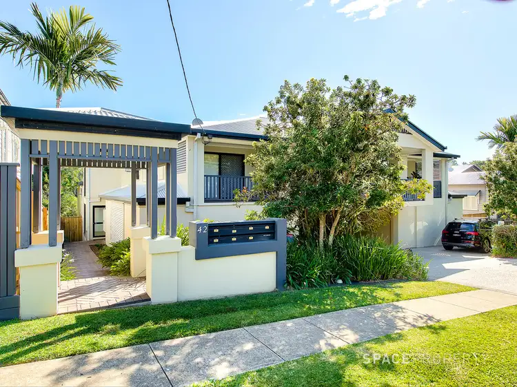 Main view of Homely unit listing, 4/42 Harold Street, Holland Park QLD 4121