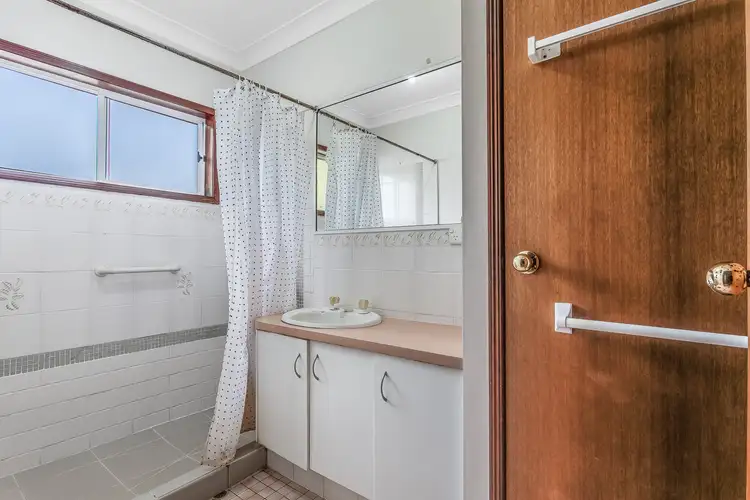 Fifth view of Homely semi-detached listing, 9 Seaview Parade, Deception Bay QLD 4508