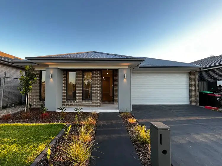 78 Flynn Circuit, Jordan Springs NSW 2747