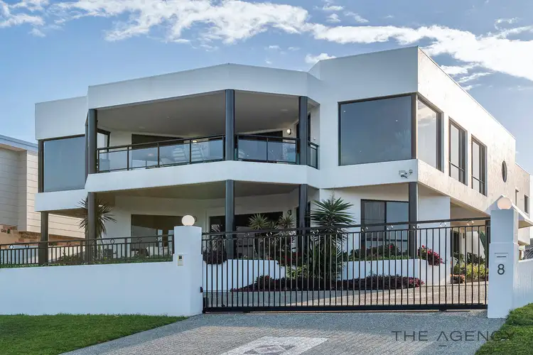 8 Wicklow Road, Halls Head WA 6210