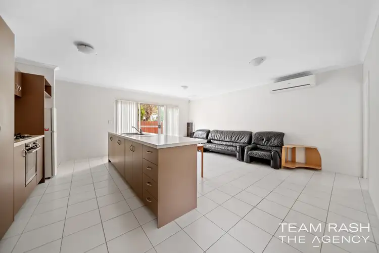 6D Messenger Street, Kelmscott WA 6111