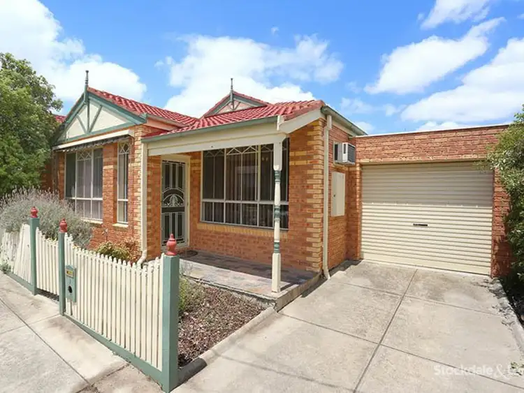 Main view of Homely unit listing, 9 Muntz Avenue, Glenroy VIC 3046