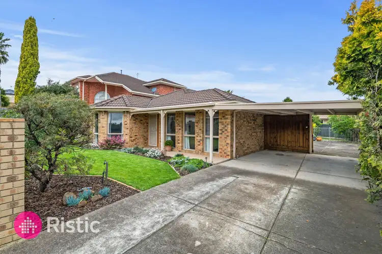 35 Ester Drive, Mill Park VIC 3082
