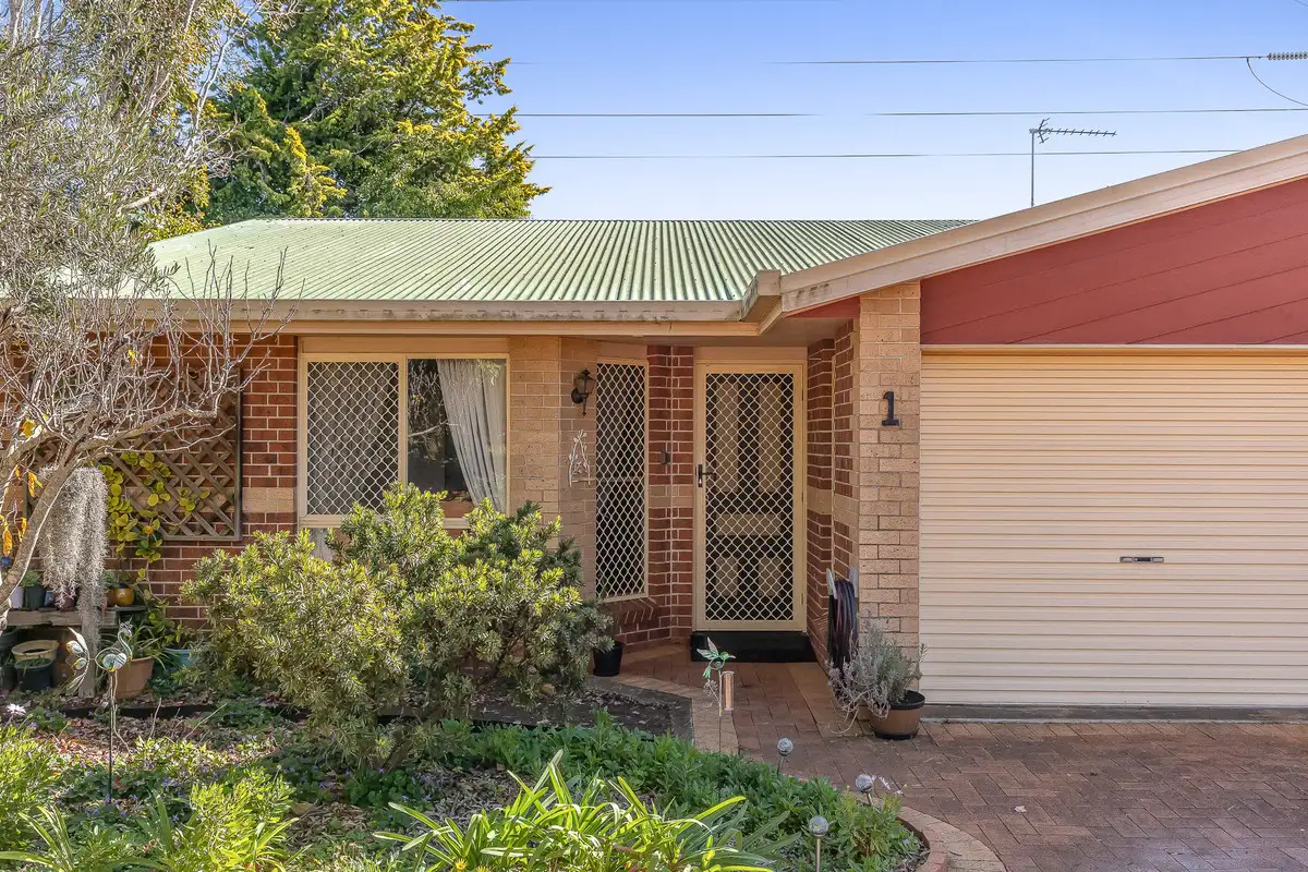 Main view of Homely unit listing, 1/19 Beer Court, Kearneys Spring QLD 4350