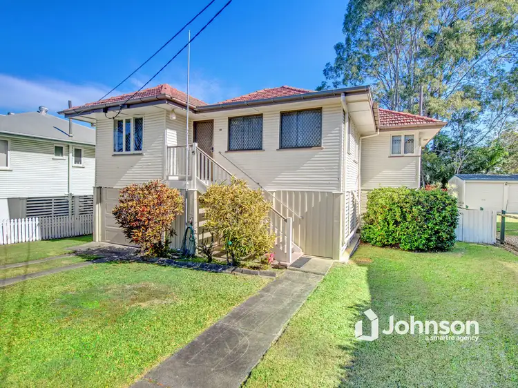 22 Lithgow Street, Wynnum QLD 4178