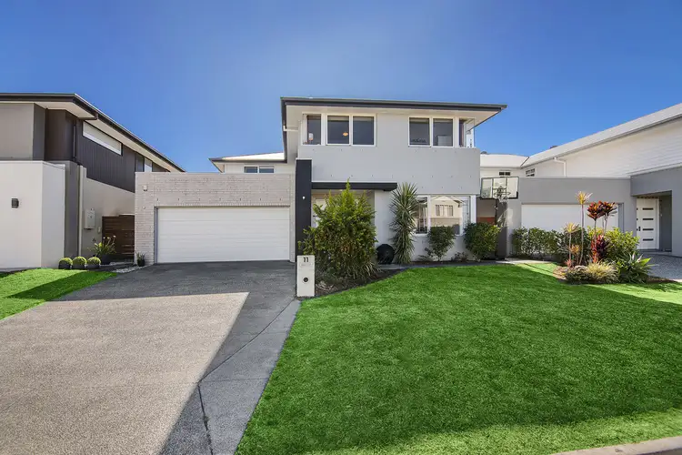 11 Field Street, Helensvale QLD 4212