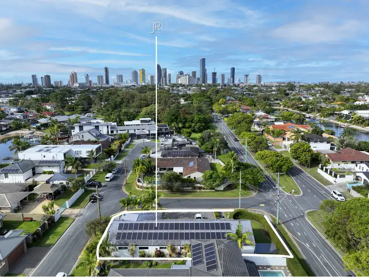 5 Rosemont Avenue, Broadbeach Waters QLD 4218