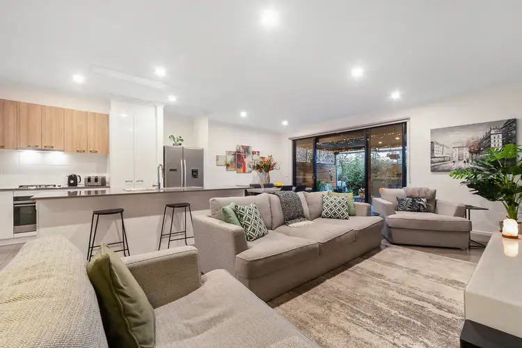 79 Willow Glen Boulevard, Cranbourne VIC 3977