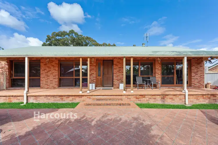11 Scarborough Circuit, Albion Park NSW 2527