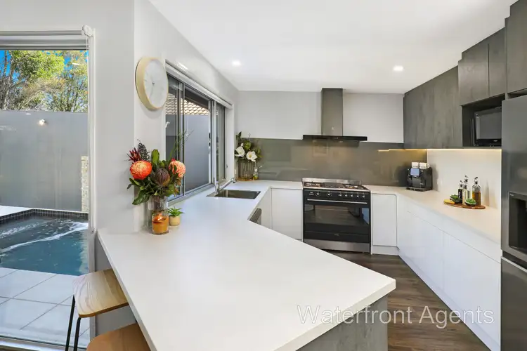 18 Fitzroy Court, Kawana Island QLD 4575