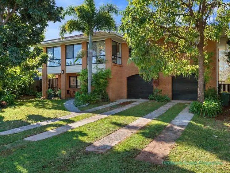 4 Albert Street, Victoria Point QLD 4165