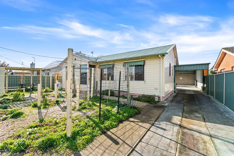 6 Howard Street, Sale VIC 3850