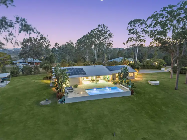 180 Parkwood Place, Anstead QLD 4070